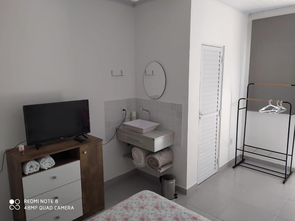 Pousada Casa Verde - Quartos Individuais - Smart Tv 32 - E Banheiro Privativo Apartment อิตาจาอิ ภายนอก รูปภาพ
