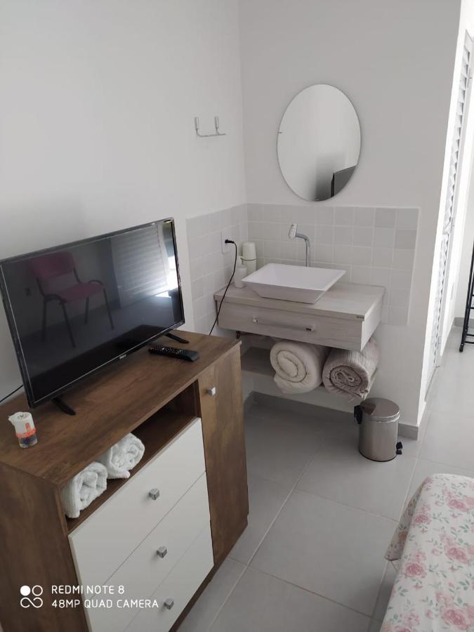 Pousada Casa Verde - Quartos Individuais - Smart Tv 32 - E Banheiro Privativo Apartment อิตาจาอิ ภายนอก รูปภาพ
