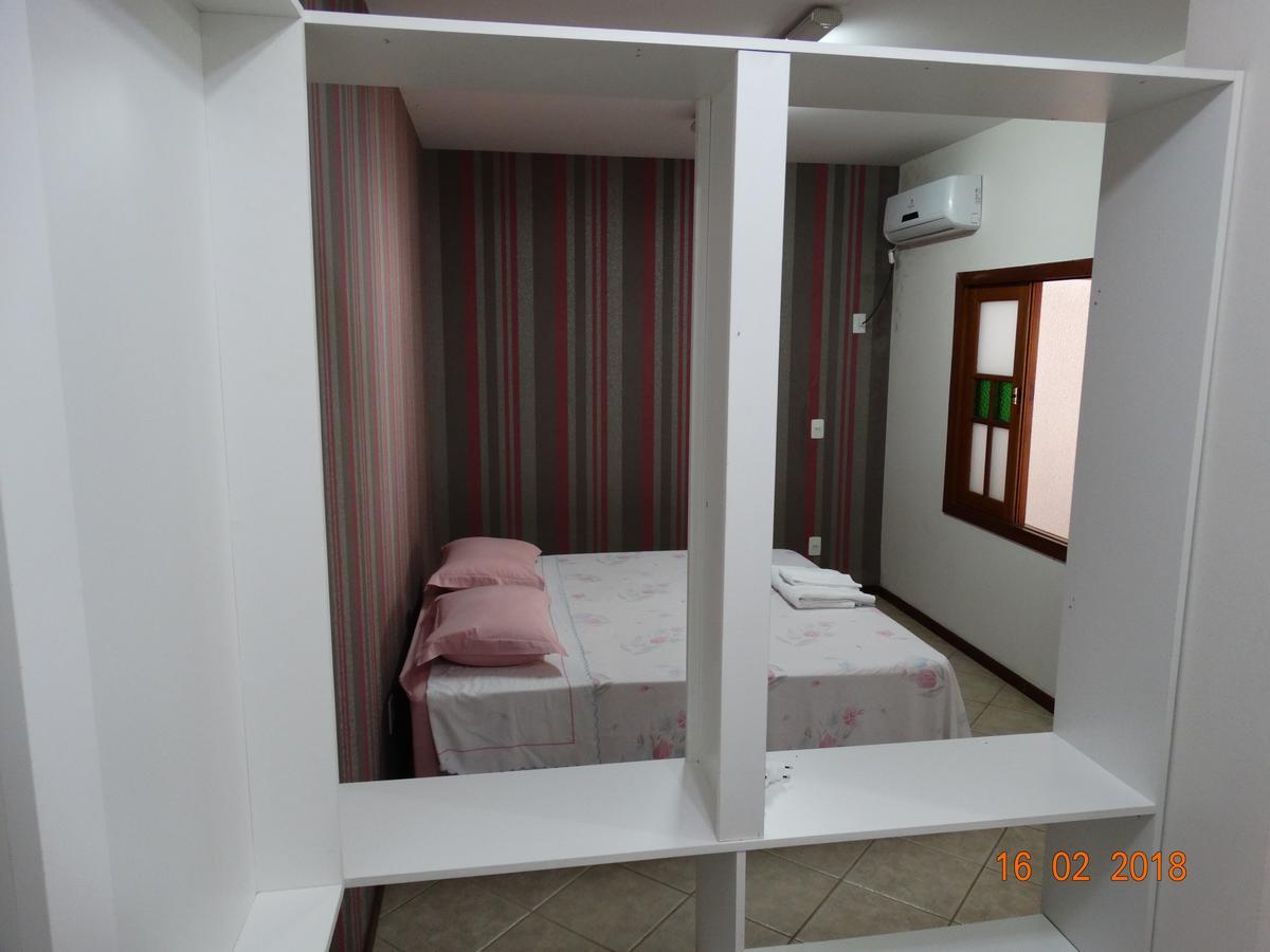 Pousada Casa Verde - Quartos Individuais - Smart Tv 32 - E Banheiro Privativo Apartment อิตาจาอิ ภายนอก รูปภาพ